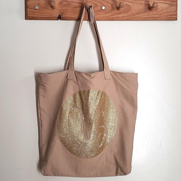 Victoria's Secret Tote Bag - Picture 2 of 5